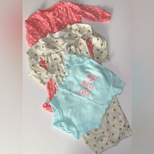 Carter's Baby Girl Bundle of‎ 3 Size 3mo